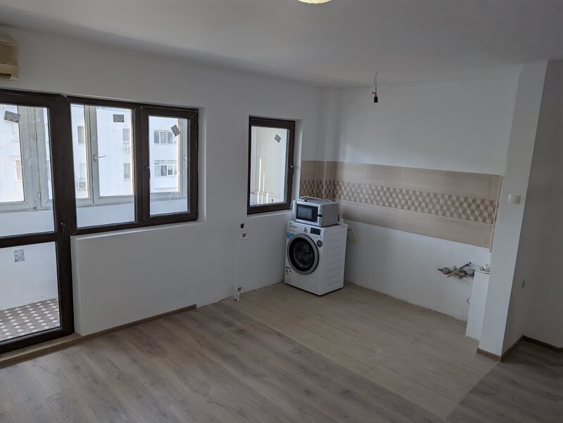 Mihai Bravu-  Dristor - Magazin Prosper